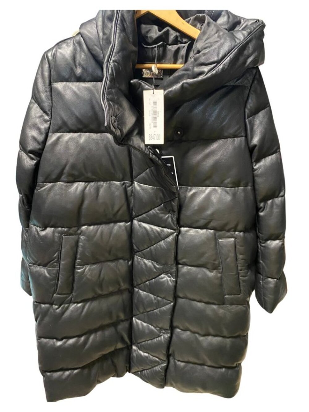 Danier RIFKA Black Genuine Leather Hooded Puffer Coat Jacket. Size L. NWT.
